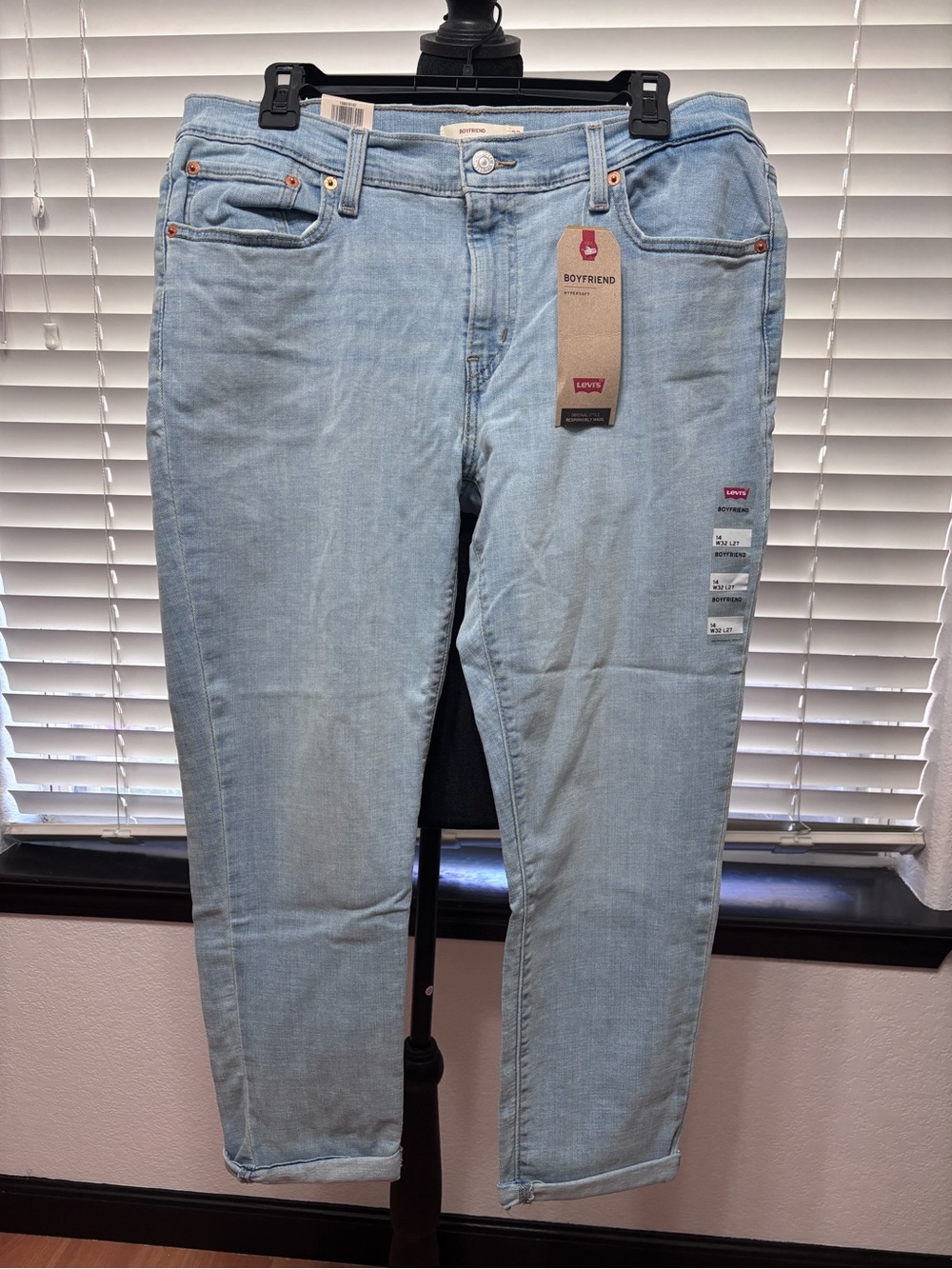 Levi's Light Wash Boyfriend Jeans for Women